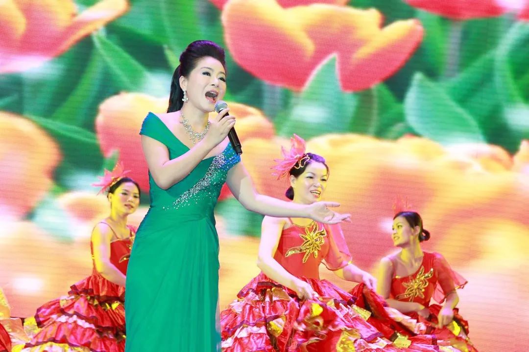 Linda:不会环游世界的歌唱演员,不是一个好掌柜!