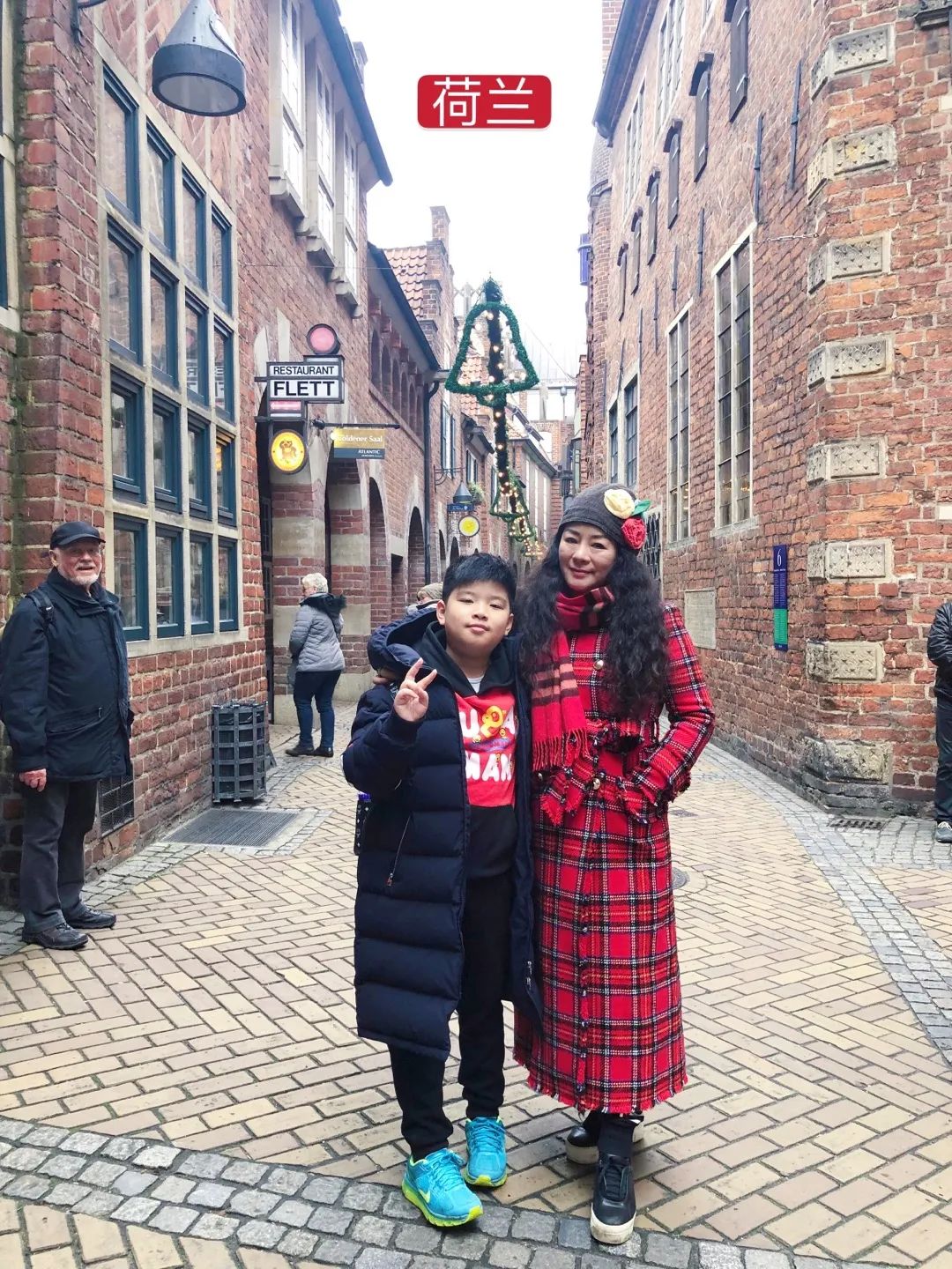 Linda:不会环游世界的歌唱演员,不是一个好掌柜!
